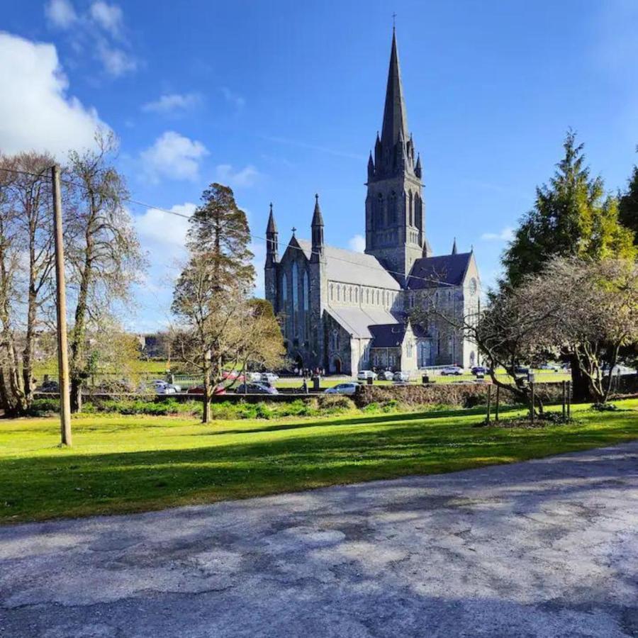 Spacious 2 Bedroom Apartment In Killarney Eksteriør bilde